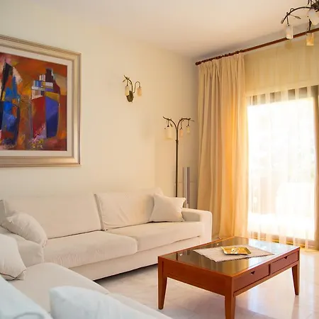 3 Bedroom D102 On The Beach At Thera * Limisso