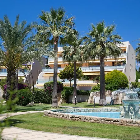 3 Bedroom D102 On The Beach At Thera 아파트